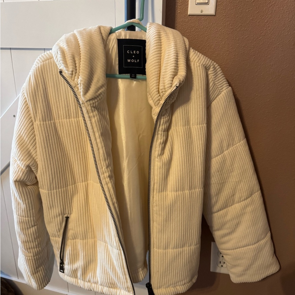 Cleo & Wolf Cream Puffer Jacket